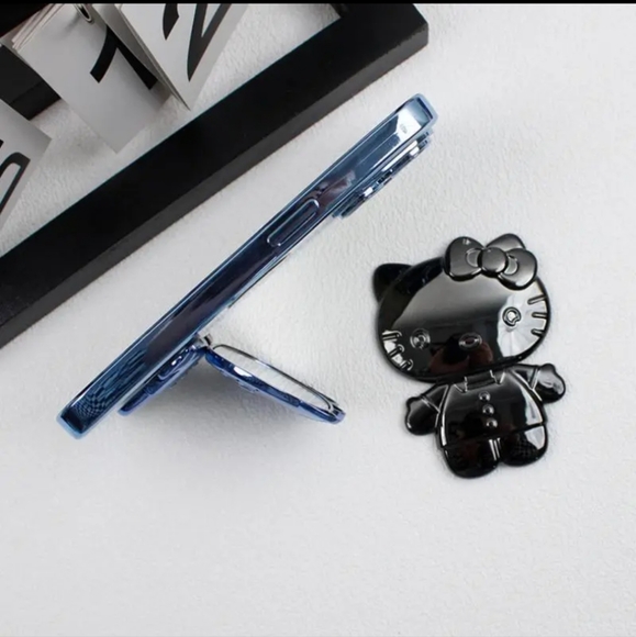 ROSE GOLD NOW AVAILABLE! Hello Kitty Mirror Phone Stand - Picture 2 of 15